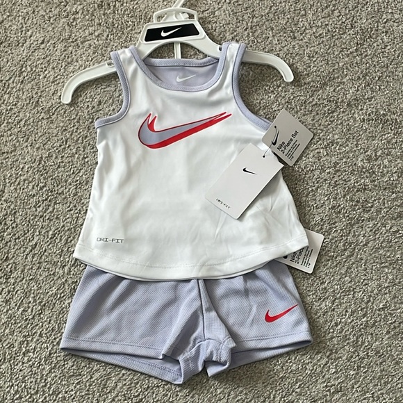 Nike Other - Nike Dri-Fit infant girls lavender & white 2pc mesh shorts & tank top set NWT